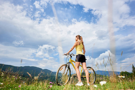 户外运动活动, 生活方式概念照片