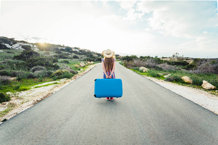 离开的背影图片