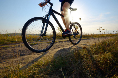 男骑男肚子图片