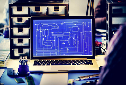 显示电子电路模式的计算机笔记本电脑