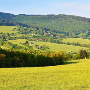 在夏天山区的美丽景观。捷克共和国白喀尔巴阡欧洲
