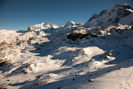 采尔马特和马特宏峰，瑞士周围的景色