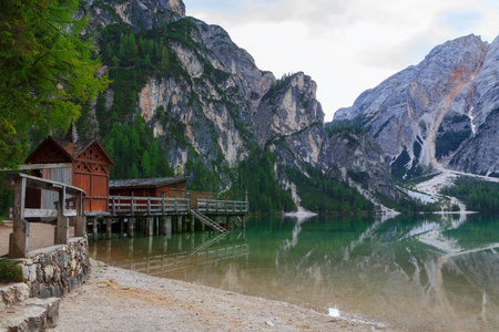 Braies 湖中白云岩