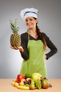 女厨师与水果