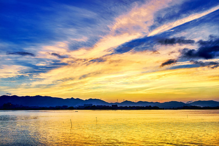 海上日出风景，非常漂亮