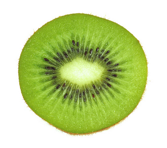 猕猴桃切开在一半旁边到整体一被隔绝在白色背景上在绿色背景下用反射