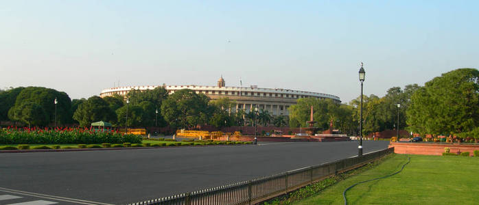 在新德里，印度议会大楼