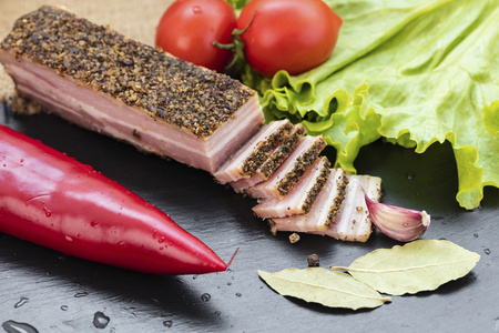 培根和香料图片