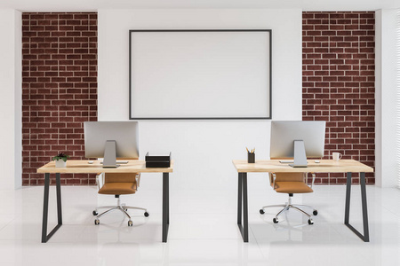 经理办公室内部与白色和砖墙, 二台计算机桌和米色椅子。3d 渲染水平模拟海报框架