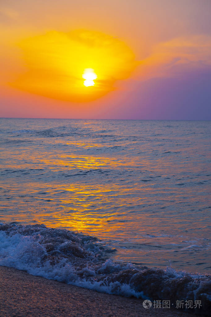 日落时美丽的大海.海景