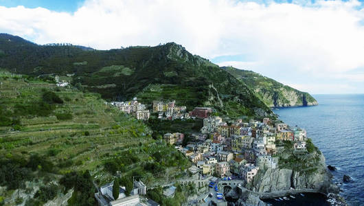 Manarola 的鸟瞰图。五的土地，从天空，意大利