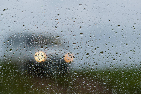 抽象背景, 玻璃上的雨滴