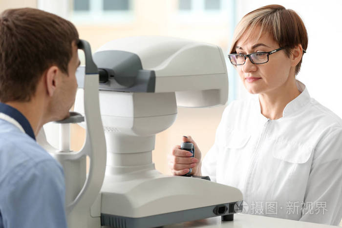 眼科医生测量青年眼压的临床研究