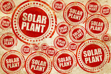 太阳能电厂，红色邮票上 grunge 纸张纹理