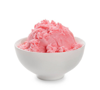 白色背景的美味草莓冰淇淋碗