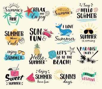 夏季标签 标识 手绘制的标记和元素设置为暑假，旅行，海滩度假，太阳。矢量图
