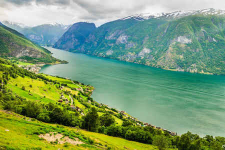 峡湾和 Aurland 谷在挪威的看法