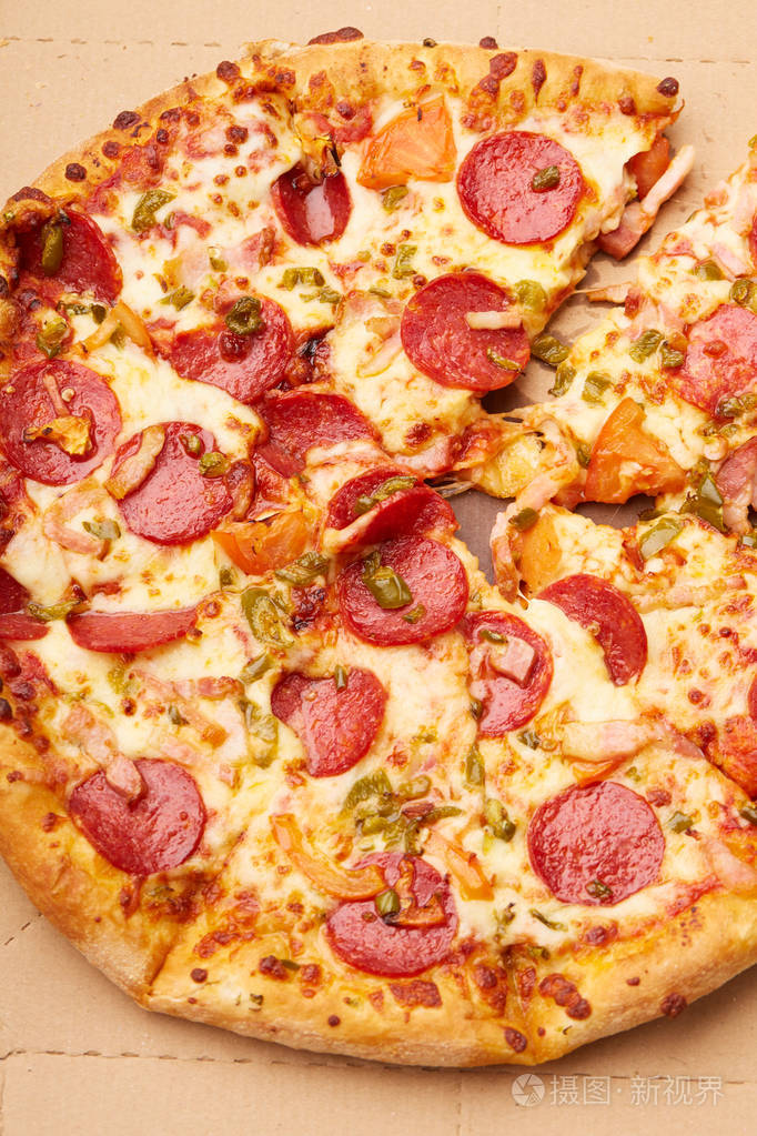 传统意大利披萨照片-正版商用图片0r9f2y-摄图新视界