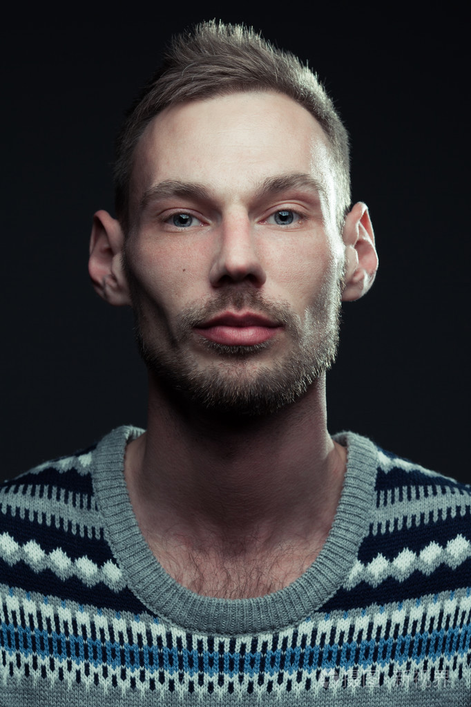 照片 自然的男性美的概念.关闭了英俊的男人的肖像.jpg