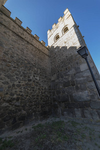 中世纪墙壁西班牙城市托莱多, 大石墙壁保卫城市免受攻击在中世纪期间