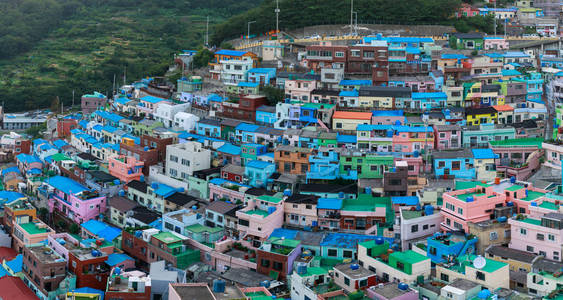 韩国釜山 Gamcheon 文化村全景图