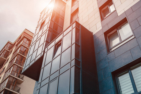 新的多层住宅楼.当代建筑.几何设计照片