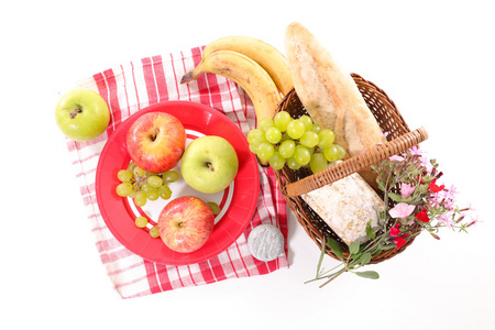 野餐篮水果和面包