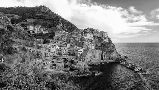 Manarola 的鸟瞰图。五的土地，从天空，意大利