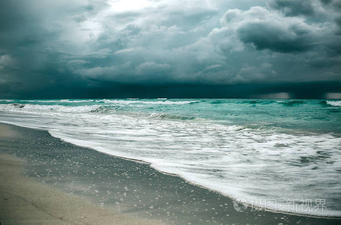 在海洋中的风暴