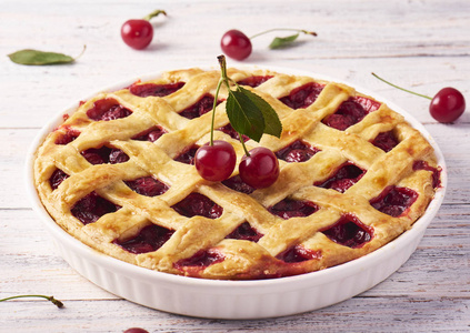 切片的樱桃派图片