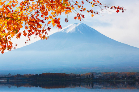 日本秋季富士山