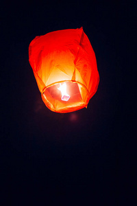 热河天灯,悬挂灯笼,放河灯,热气球照片