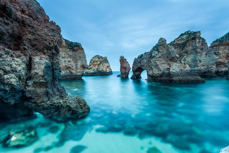 阿尔加维港湖的ponta da piade Natural landmark