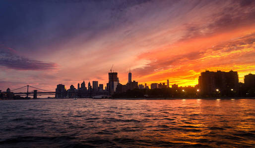 曼哈顿东江水黄昏图片