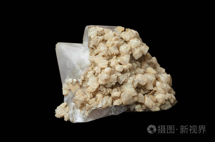 石英和方解石晶体