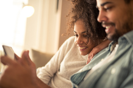 看东西模糊图片-看东西模糊素材-看东西模糊插画-摄图新视界