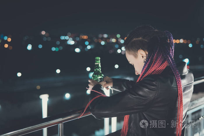 悲伤与悲伤的气氛照片-正版商用图片0rfdyx-摄图新