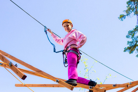 高空绳索课程图片