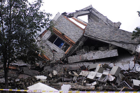 汶川大地震图片-汶川大地震素材-汶川大地震插画-摄图新视界