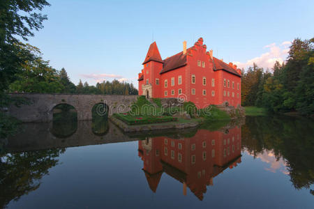 童话城堡塞尔维娜洛塔图片