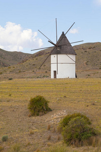 旧西班牙风车