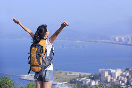 女徒步旅行者