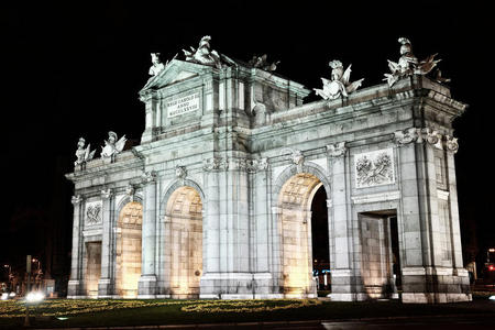 古老的 历史 城市 独立 拱门 大门 欧洲 艺术 纪念碑