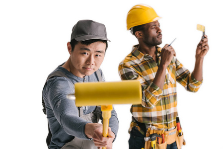 非裔美国人和亚洲建筑工人用的工具