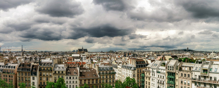 巴黎屋顶全景概述在夏季的一天