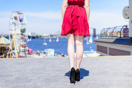 显腿长的照片图片