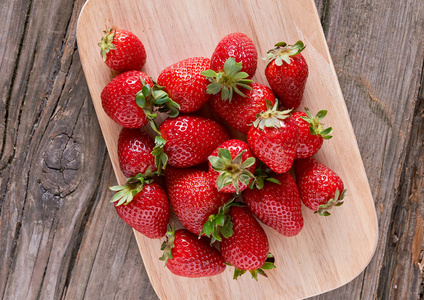 美味的红草莓照片