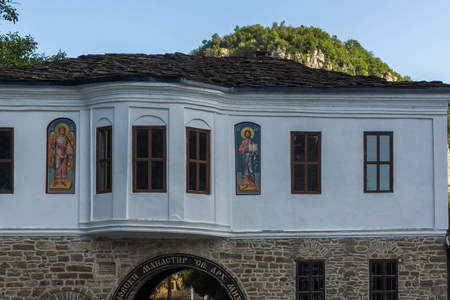 第十九世纪的大厦在 Dryanovo 修道院圣大天使迈克尔, 加布罗沃地区, 保加利亚