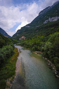 Piave 河意象的高山景观