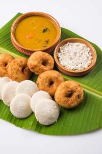 Sambar Vada